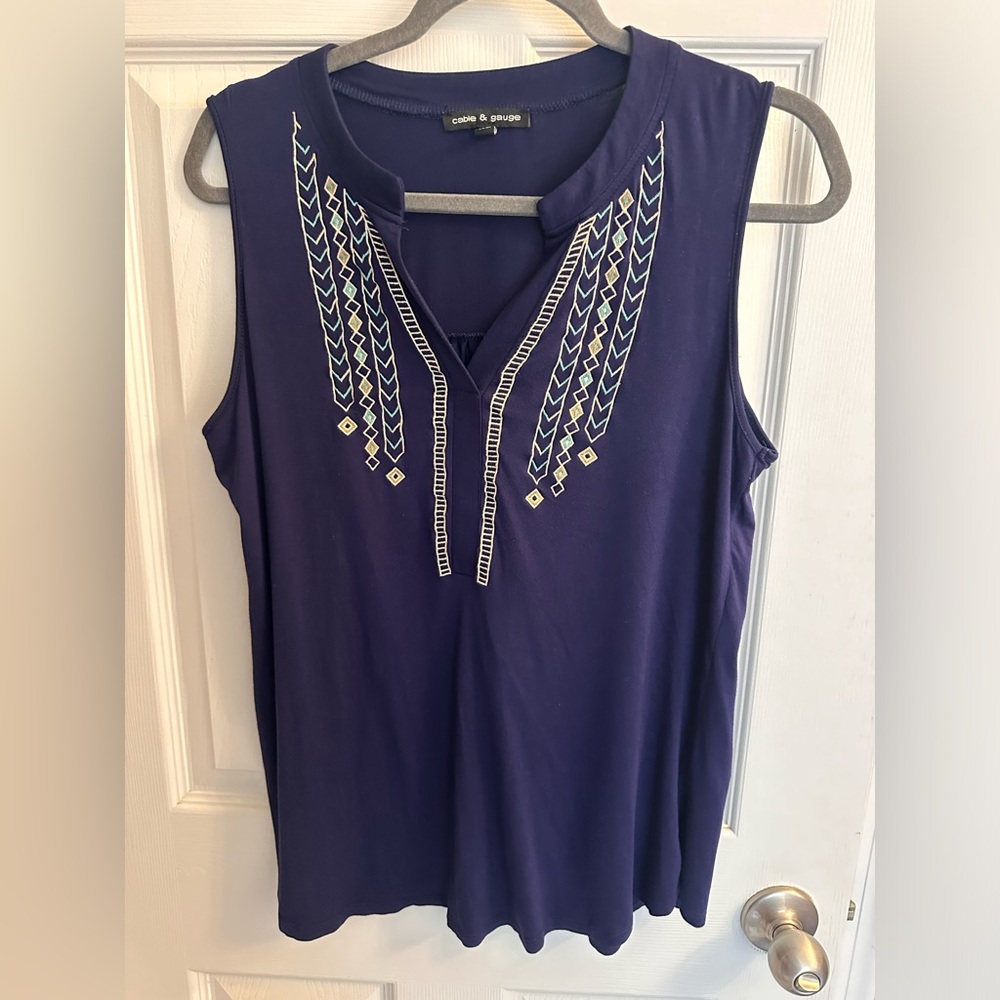 Cable & Gauge Tank Top Blouse Womens Large L Blue Embroidered Aztec Stripe
